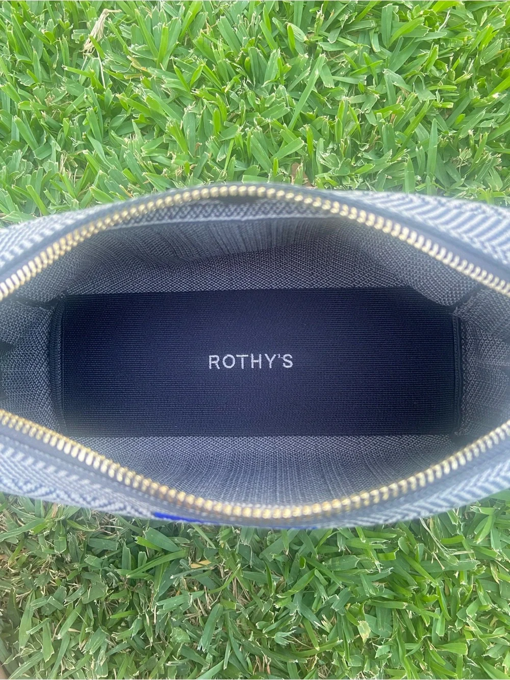 NWT Retired Rothy’s Universal Pouch in “Iron Herringbone” - Picture 7 of 11